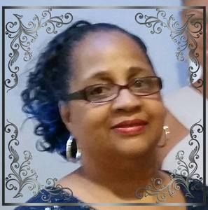 Meet your Posher, Cynthia